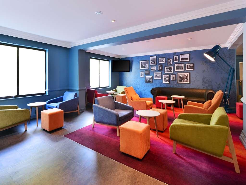 Travelodge Bath Waterside Restaurant bilde