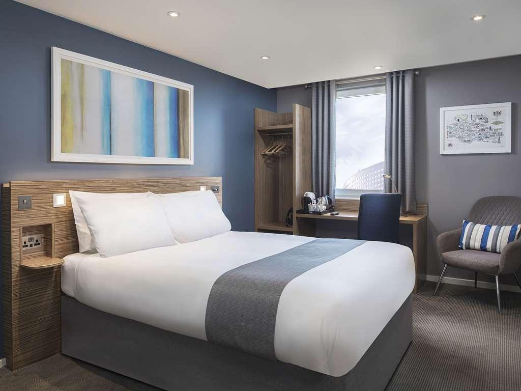 Travelodge Bath Waterside Rom bilde