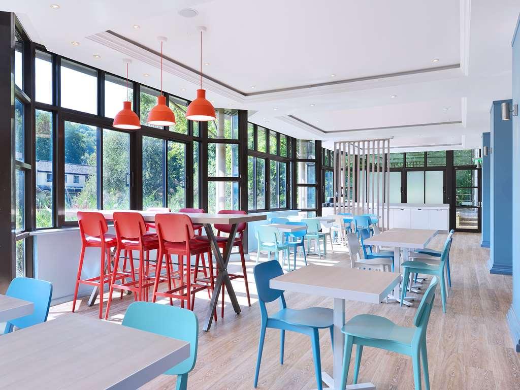 Travelodge Bath Waterside Restaurant bilde