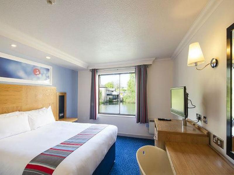 Travelodge Bath Waterside Eksteriør bilde