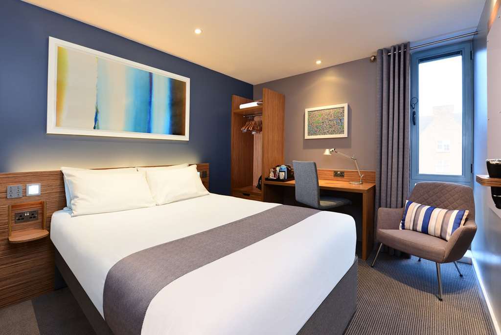 Travelodge Bath Waterside Rom bilde